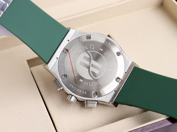 ウブロコピー時計着用イメージ